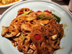 -聚友斋(陶瓷琉璃馆水晶街店)