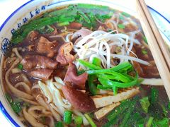 -镇南锅盖面馆(解放路店)