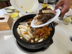 -菌之家·专业纯野生菌火锅·特色炒菌