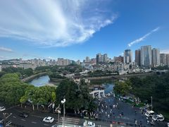 -包整·丝娃娃(一览甲秀楼风景店)