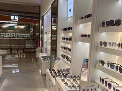 -J-Optical佳视明眼镜·蔡司视觉(青岛金茂览秀城店)