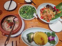 -老滇山寨•云南特色菜•地方菜•民族风情歌舞表演(金碧店)