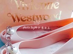 -Vivienne Westwood(上海来福士广场店)