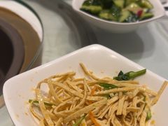 -天宜隆蘑菇宴火锅(石景山旗舰店)