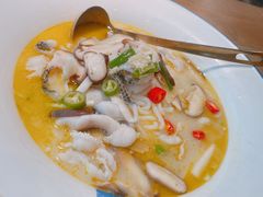 -蜜桃餐厅·伴山(湖滨商业街店)