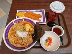 -皇室宴会厅(香港迪士尼乐园)