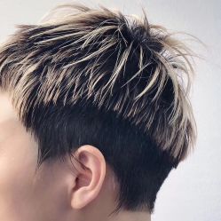 -CARR SALON