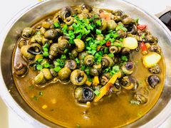 -虾弄弄海派小龙虾·牛羊蝎子火锅