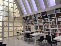 店内环境-钟书阁(松江泰晤士小镇店)