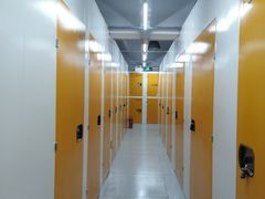 -安东易迷你自助仓储寄存仓库(顾戴路店)