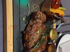 碳烤澳洲西冷牛排-YUE·6·西式融合餐厅(外滩六号店)