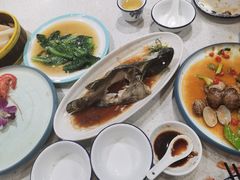 -锦里海景海鲜餐厅.三亚老字号(亚龙湾中心广场店)