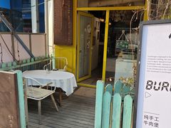 -84那年咖啡馆(李沧万达店)