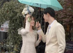 -易摄影婚纱摄影工作室