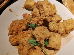 -大头虾越式风味餐厅(光明广场店)