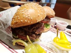-The Habit Burger Grill 哈比特汉堡(复兴soho店)