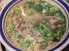 -云阿蛮云南生烫牛肉米线(奉贤路店)