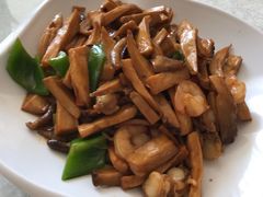 -赶海部落海鲜城(海阳路店)