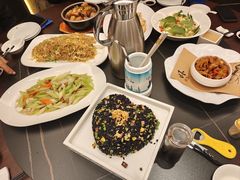 -新丁香海鲜酒店(银海商贸城店)