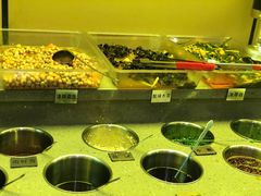 自助调料区-佰人王串串香火锅(洋珠巷店)