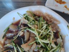 -今鲜源酒店·海鲜锅贴青岛菜(新湛路店)
