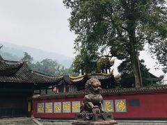 -峨眉山报国寺