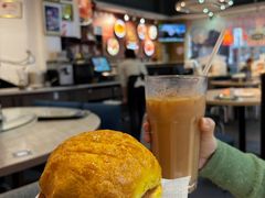 -滋味满屋美食坊(上海街店)