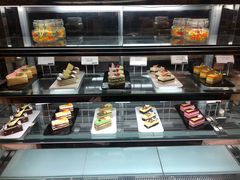 面包甜点陈列柜-天诚丽筠酒店-西餐厅