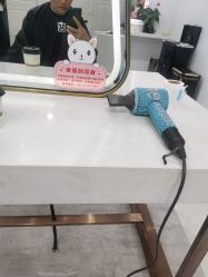-镁连社·美联社