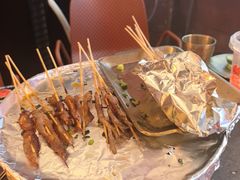 -何师烧烤Pro ·江湖川菜·小龙虾·精酿啤酒(太古里旗舰店)