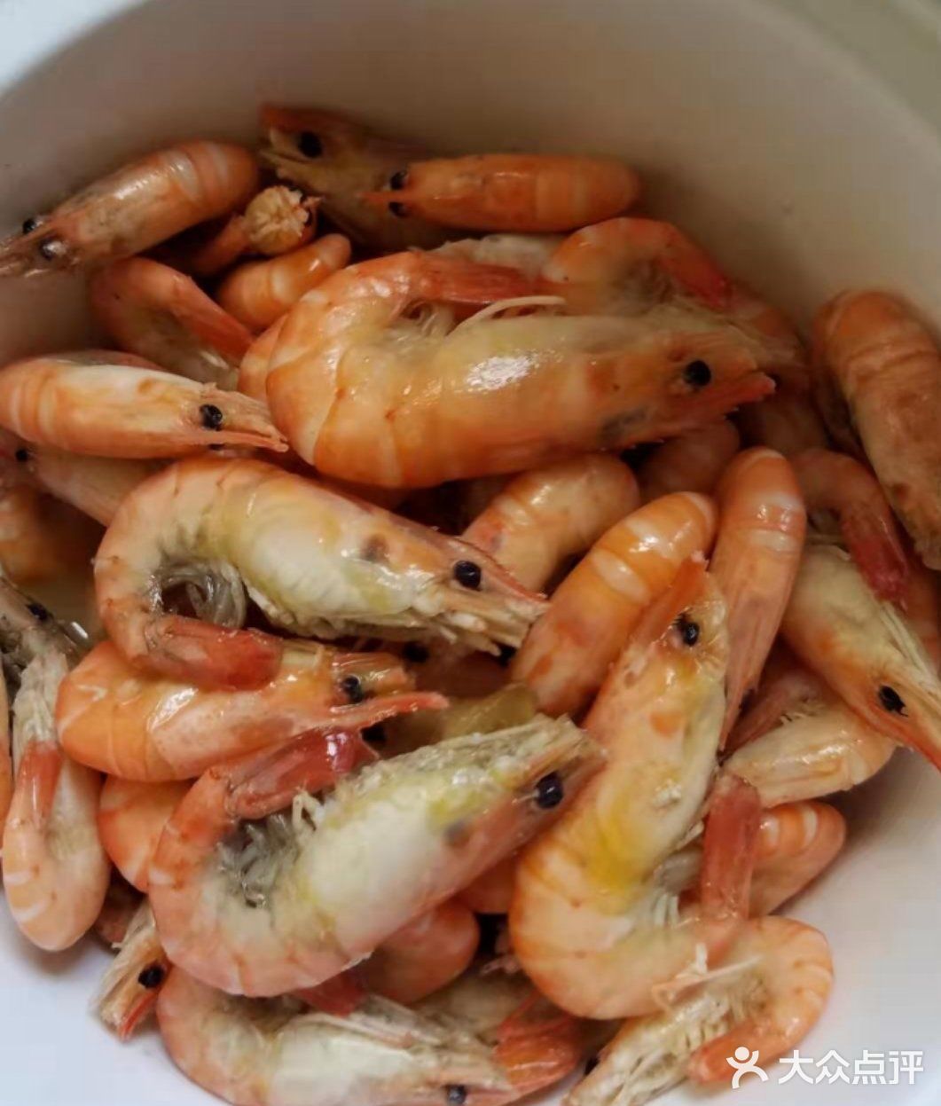 油爆河虾是家中最受欢迎的菜