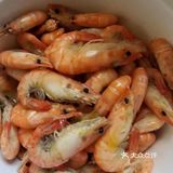 油爆河虾是家中最受欢迎的菜