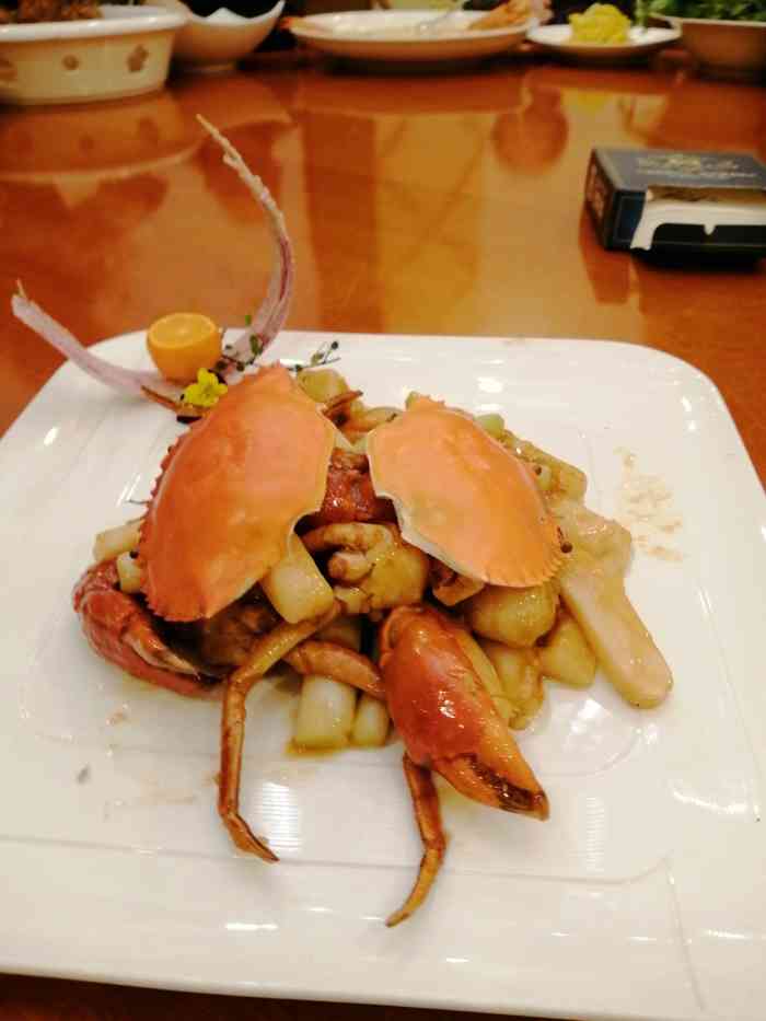 朗豪大饭店(杨家坪中迪广场店"中迪广场里人气比较旺的店,停车免费
