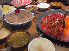 -萍姐火锅·公路夜市(武汉首店)