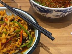 -西部马华清真兰州牛肉面·烧烤夜市(三里河店)