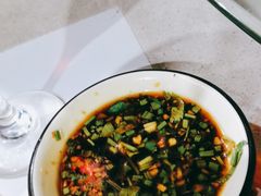 -墨脱石锅椰子鸡•香草鸭•东山羊(大东海店)