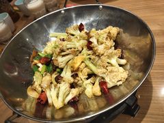 -有红鸡毛店·川菜(建设路店)