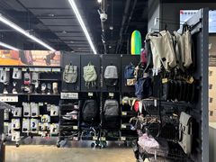-迪卡侬(大英山店)