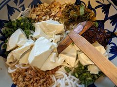 -蜗牛小馆醉乡民谣云南菜(惠新西里店)