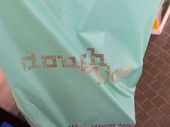 -Dough&Joe团憩(瑞虹天地月亮湾店)