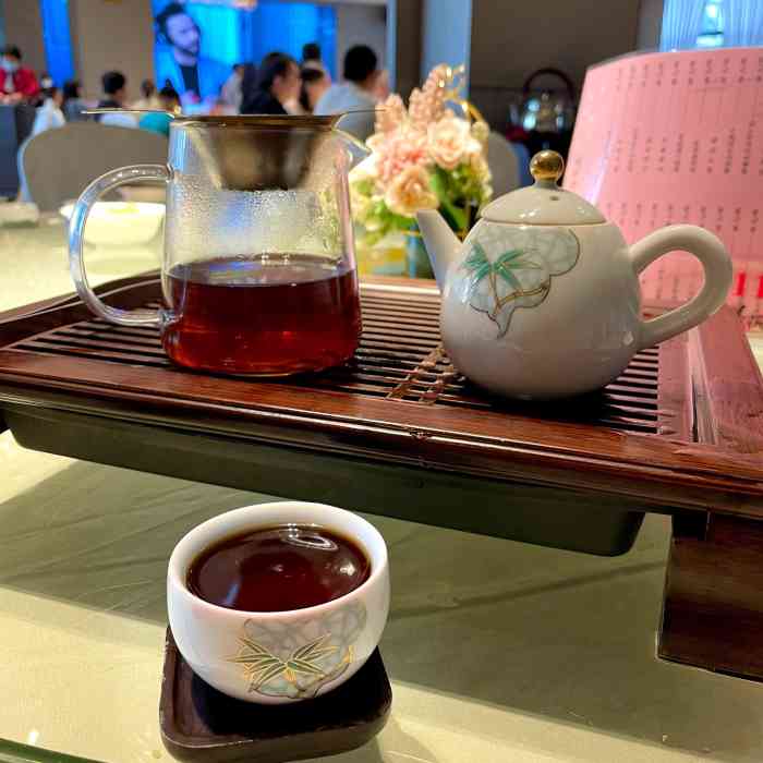 娱筷海鲜酒家(东莞店)-"[薄荷]环境:一楼海鲜池,二三楼吃饭,.