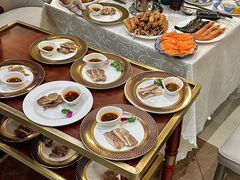 -金马门国际美食百汇(珞喻路店)