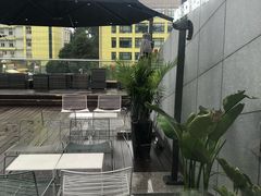 景观位-UNI UNI(环亚凯瑟琳店)