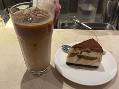 -广州中心皇冠假日酒店·汇点大堂吧