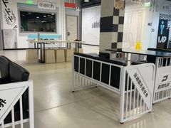 -极限PLAY运动娱乐新世界·团建派对表演休闲馆·室内高空游乐园