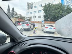 -冠德石油威程加油站