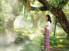 -Chom Cafe and Restaurant