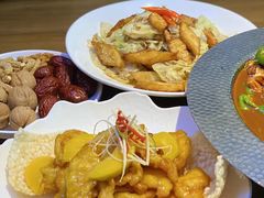 -俭寨大盘鸡·手抓肉·烧烤新疆菜(乌苏路店)