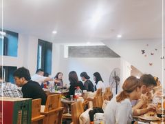 大堂-毛辣果·贵州红酸汤牛肉火锅(西单店)