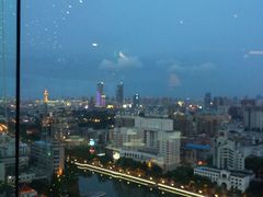 -云顶旋转自助景观餐厅
